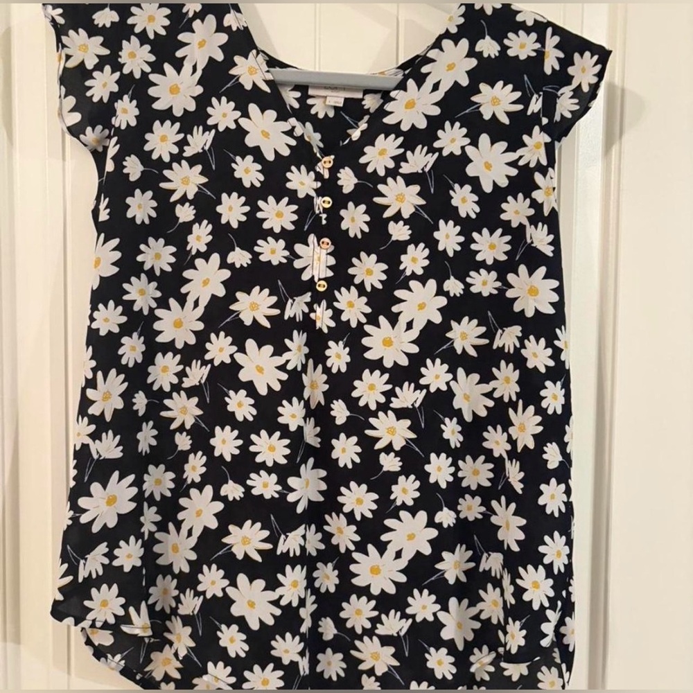 LOFT Cap Sleeve Black Floral Daisy Print Blouse